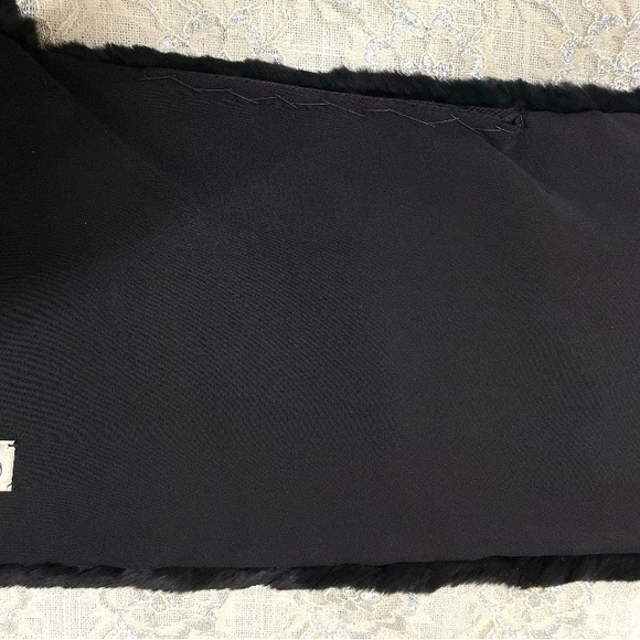 Vintage I.R. Fox Black Rabbit Fur, Capelet coat, 1930's, Excellent Condition - Picture 5 of 5